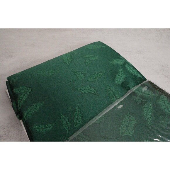 New Lenox For the Holidays Green 52x70 Oblong Holly Christmas Tablecloth 0936-3 - Picture 9 of 10